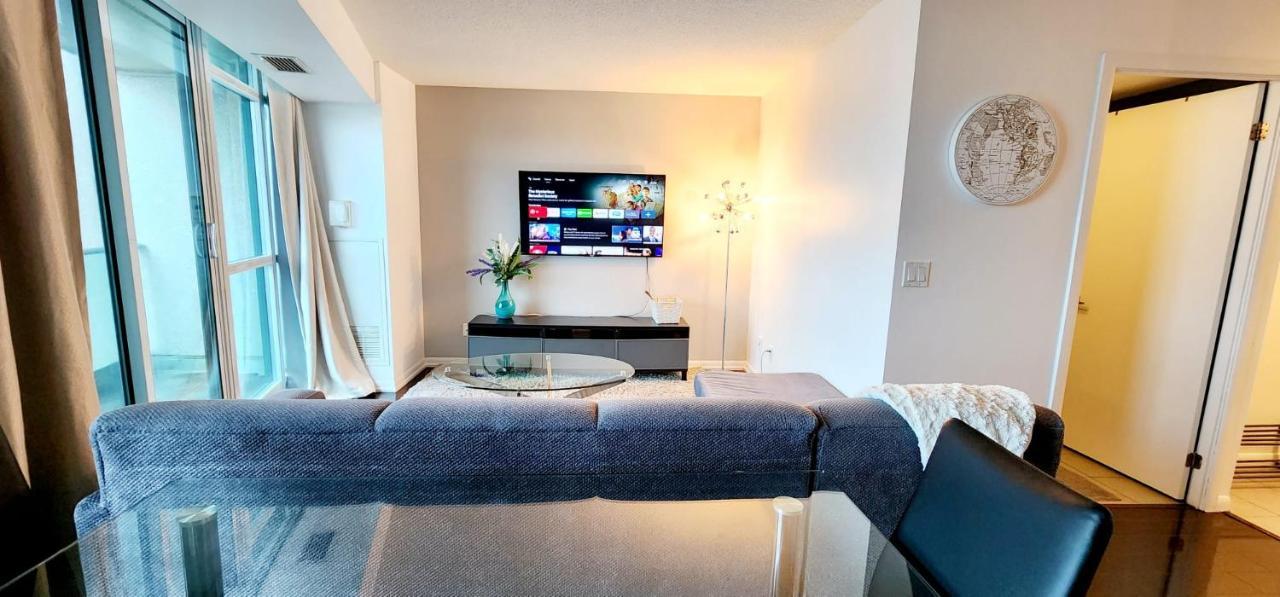 Lakefront Living Downtown Toronto - Free Parking, Gym, Indoor Pool Luaran gambar