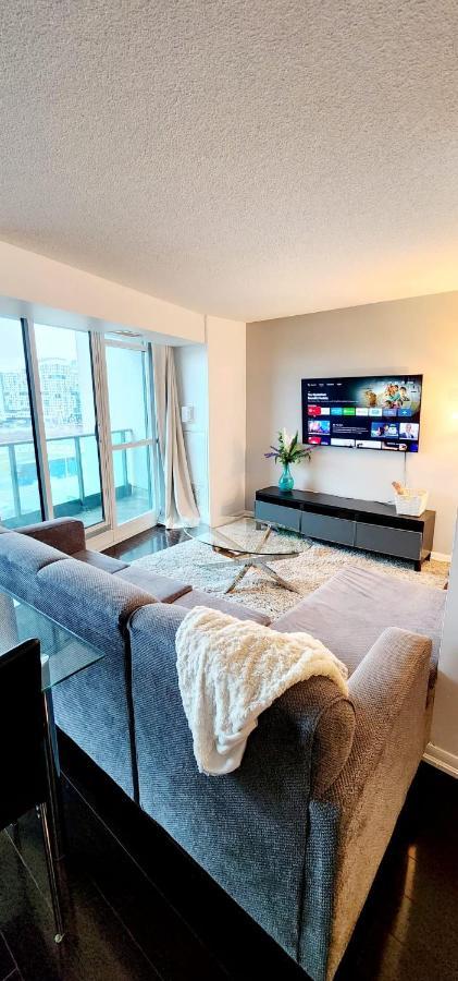 Lakefront Living Downtown Toronto - Free Parking, Gym, Indoor Pool Luaran gambar