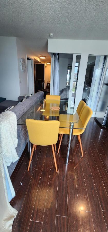 Lakefront Living Downtown Toronto - Free Parking, Gym, Indoor Pool Luaran gambar