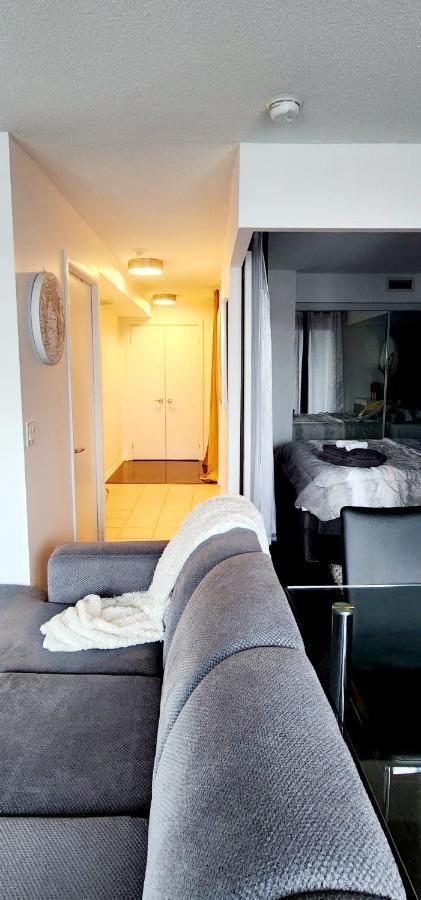 Lakefront Living Downtown Toronto - Free Parking, Gym, Indoor Pool Luaran gambar